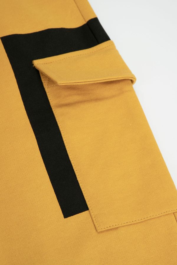 Spodnie dresowe miodowe z kieszeniami o fasonie SLIM 2218248