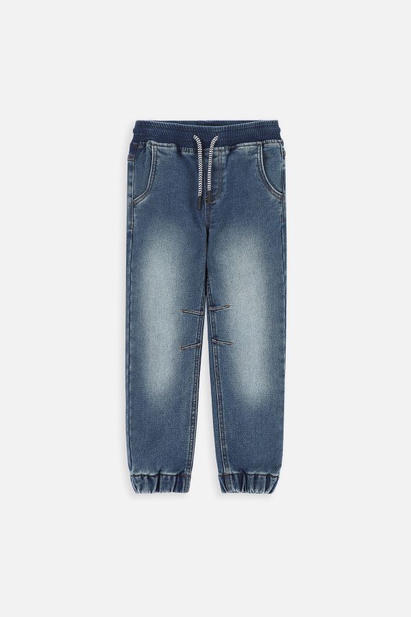 Spodnie jeansowe granatowe joggery z kieszeniami o fasonie REGULAR