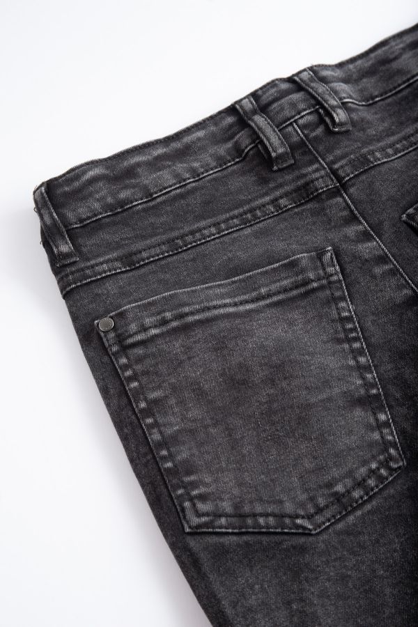 Spodnie tkaninowe w kolorze czarnym 2148192