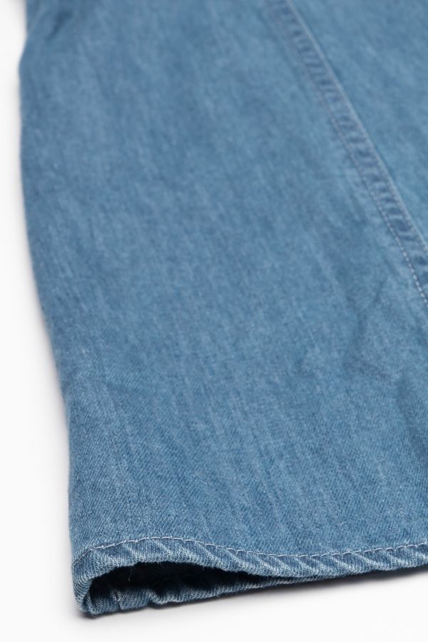 Sukienka jeansowa z ozdobnym paskiem w talii  2112849
