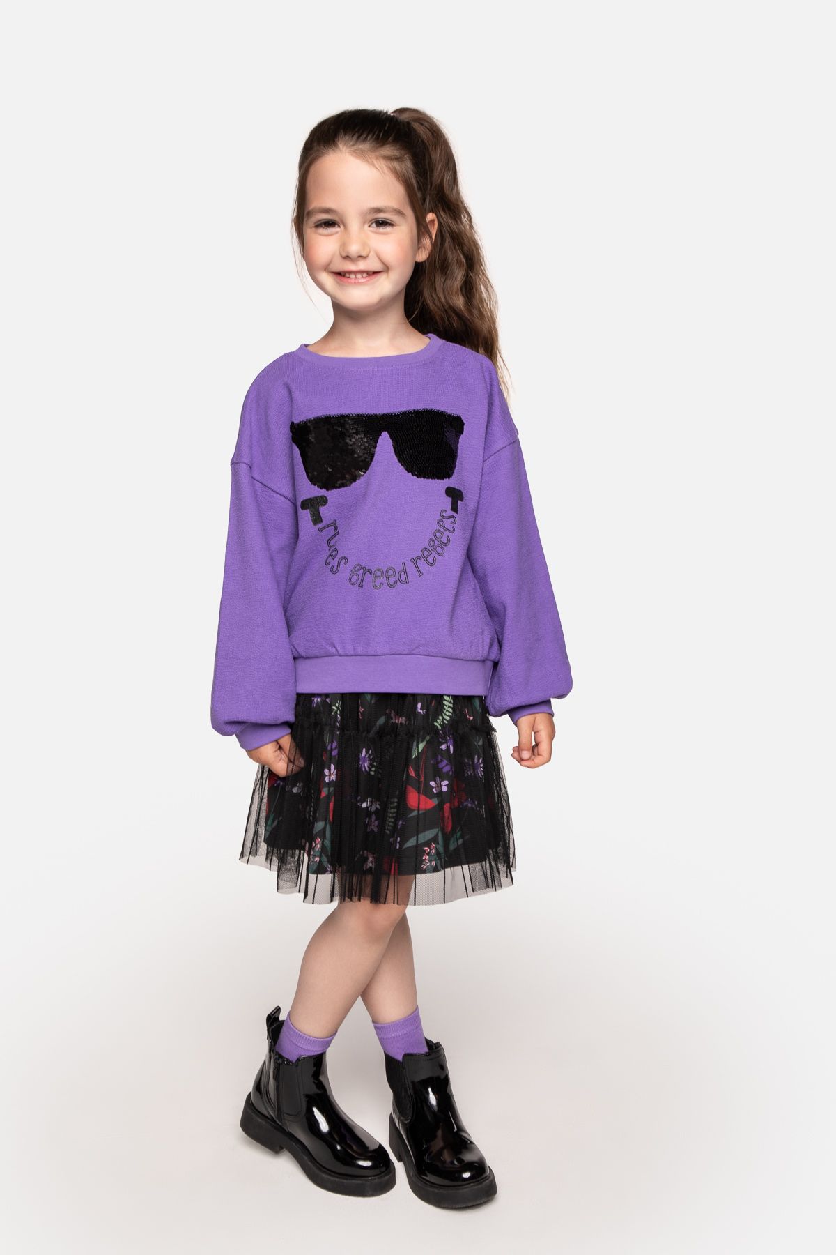Bluza dresowa fioletowa z aplikacją w kształcie uśmiechu 2220795