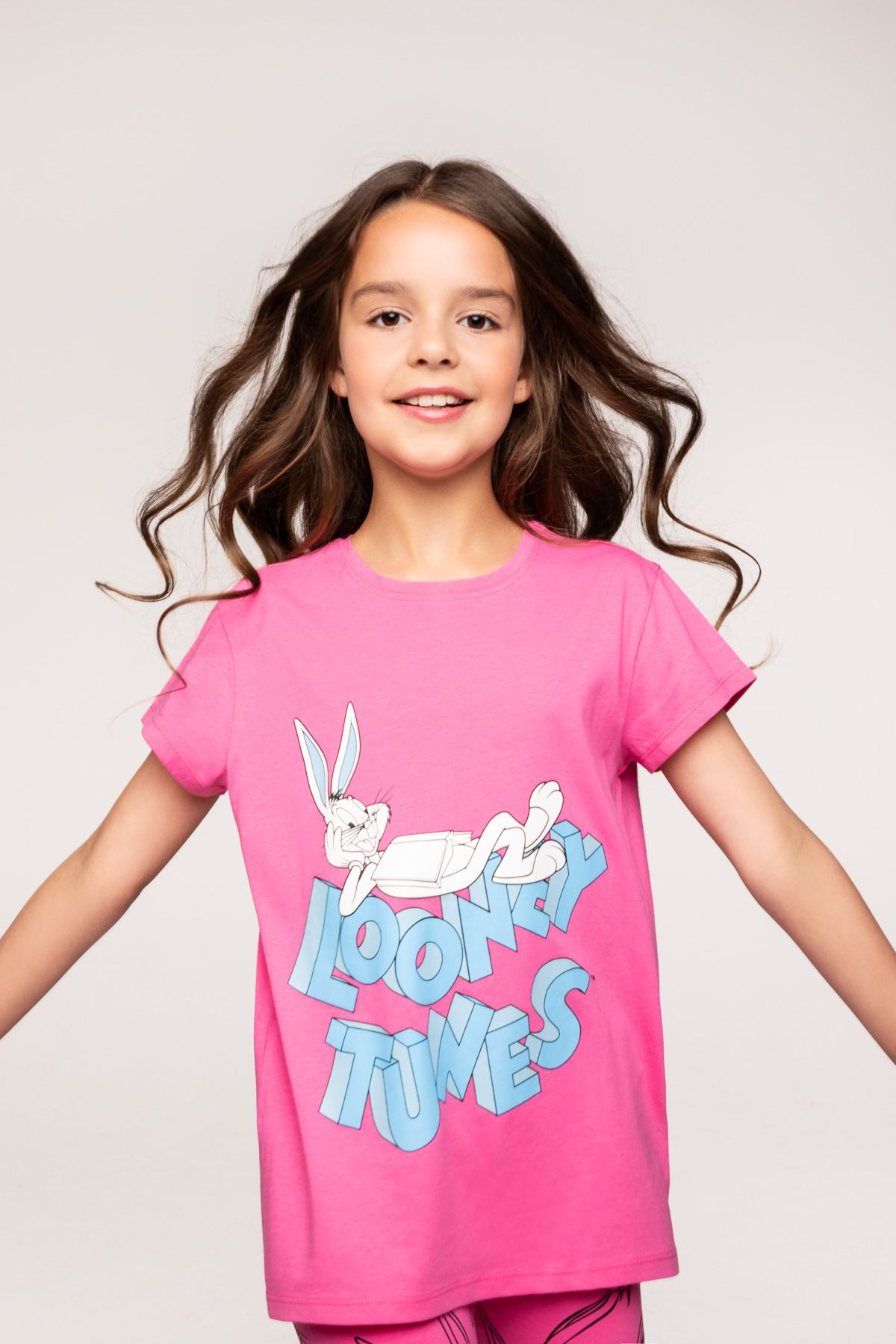 T-shirt z krótkim rękawem LOONEY TUNES różowy z nadrukiem - Królik Bugs 2225277