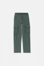 Spodnie dresowe zielone z kieszeniami i przeszyciami na nogawkach o fasonie REGULAR 2226346