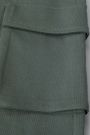 Spodnie dresowe zielone z kieszeniami i przeszyciami na nogawkach o fasonie REGULAR 2226349