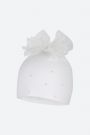 Czapka niemowlęca dla dziewczynki w kolorze białym z kokardą 2154402