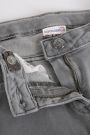 Spodnie jeansowe z ozdobnymi lampasami o fasonie REGULAR  2155392