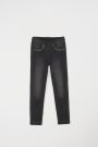 Spodnie jeansowe czarne ze zdobieniami na kieszeniach TREGGINS 2112618